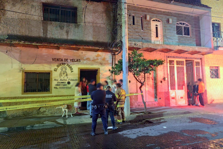 Se quema negocio de velas