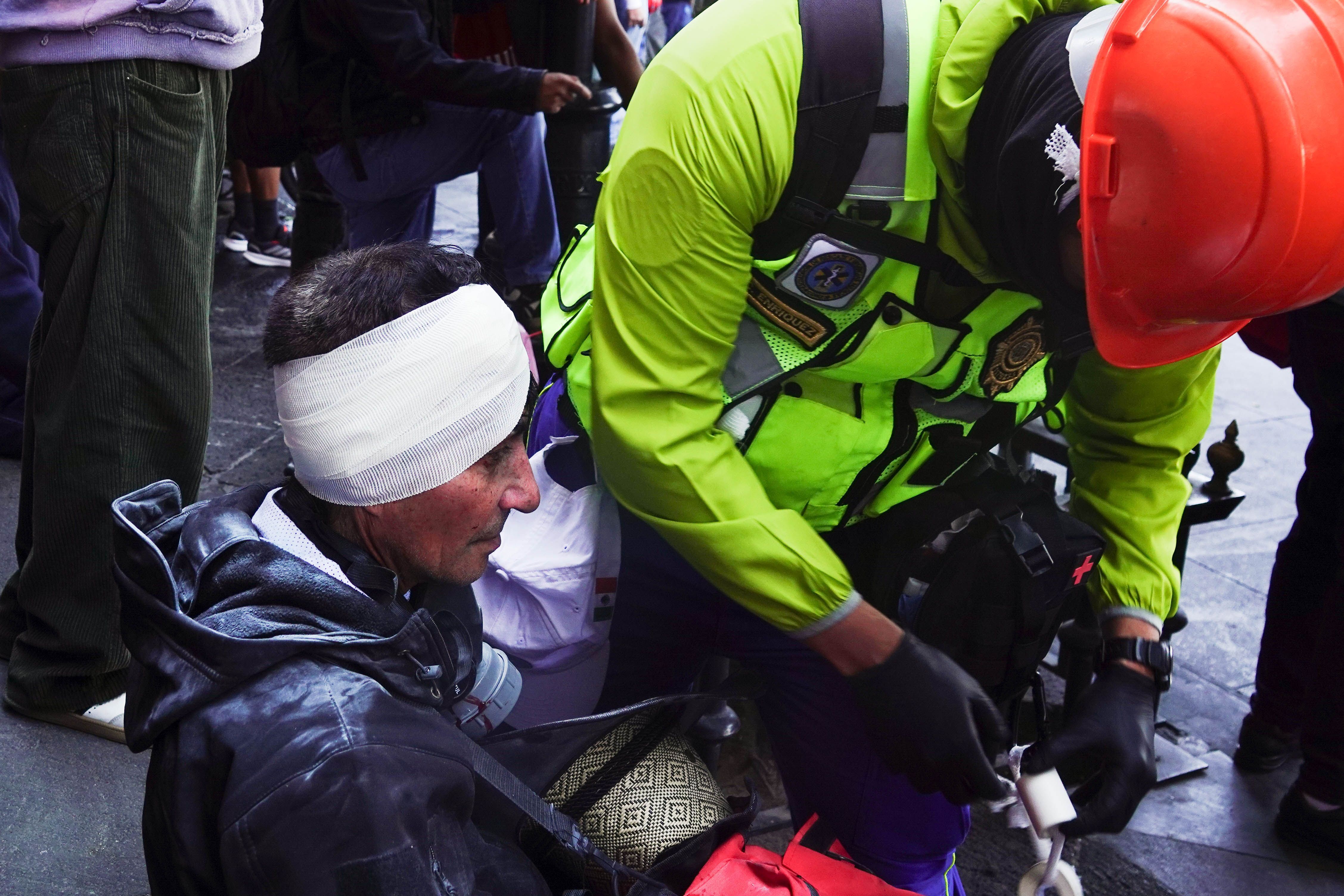 Marcha de ‘Generación Z’ en México deja veinte civiles y más de cien policías heridos