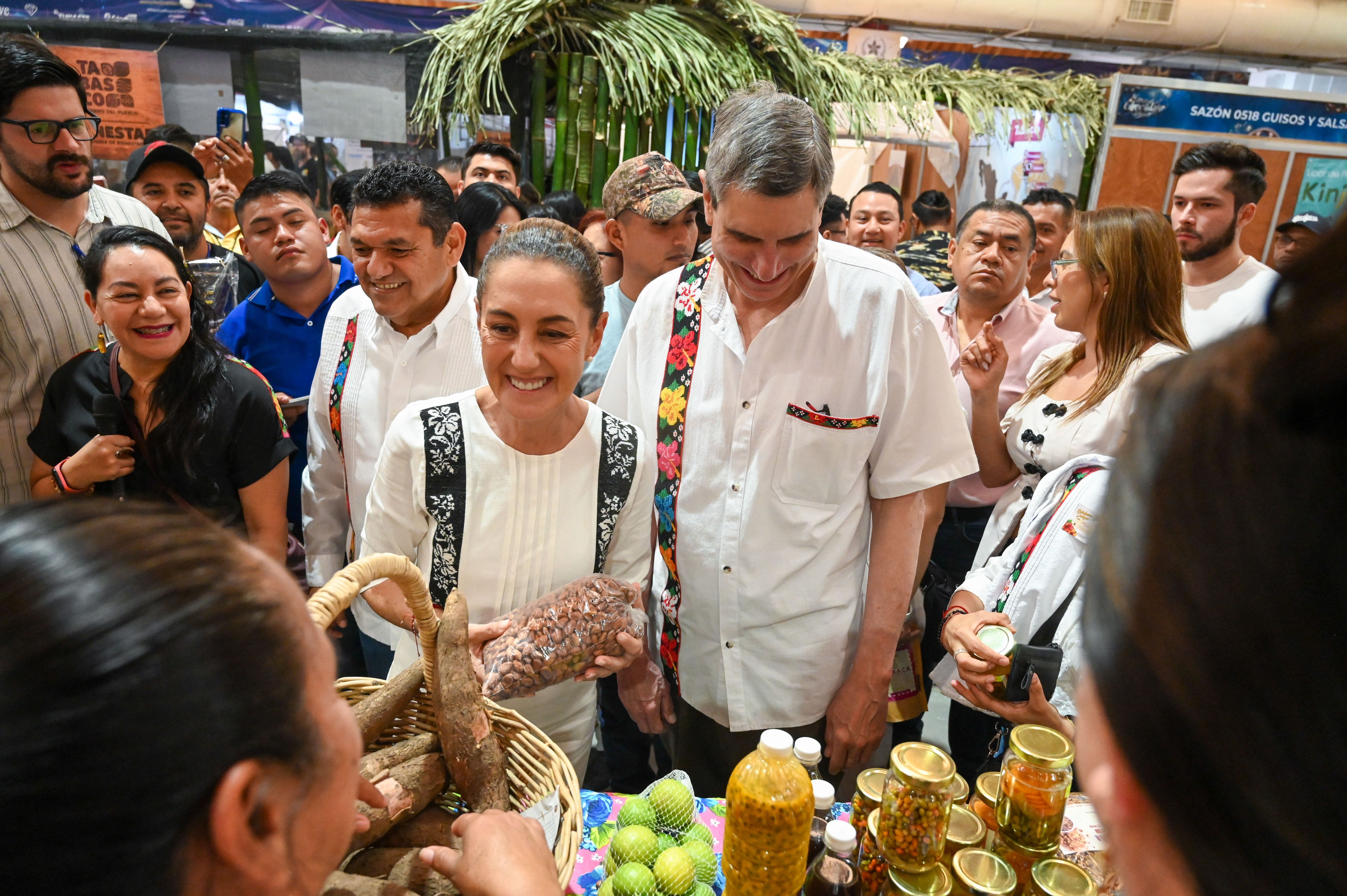 Sheinbaum anuncia planta de chocolate en Tabasco