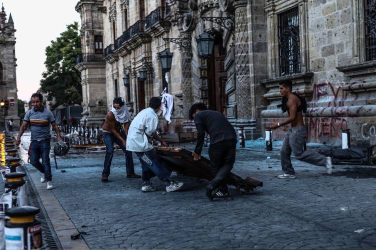 Denuncian detenciones arbitrarias, exigen liberaciones