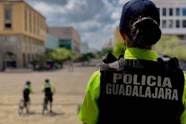 Policías de Guadalajara detienen a 17 por diversos delitos