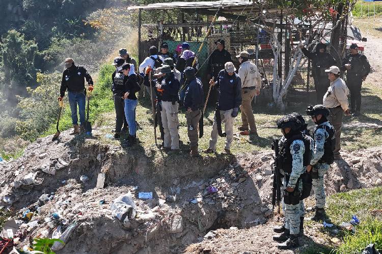 Localizan a 25 en una semana, dos sin vida