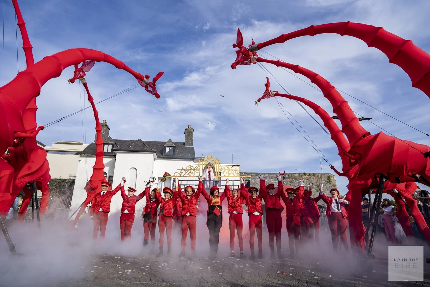Jirafas gigantes tomarán las calles