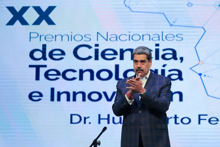 Filtran carta de Maduro en la que plantea dimitir en dos años