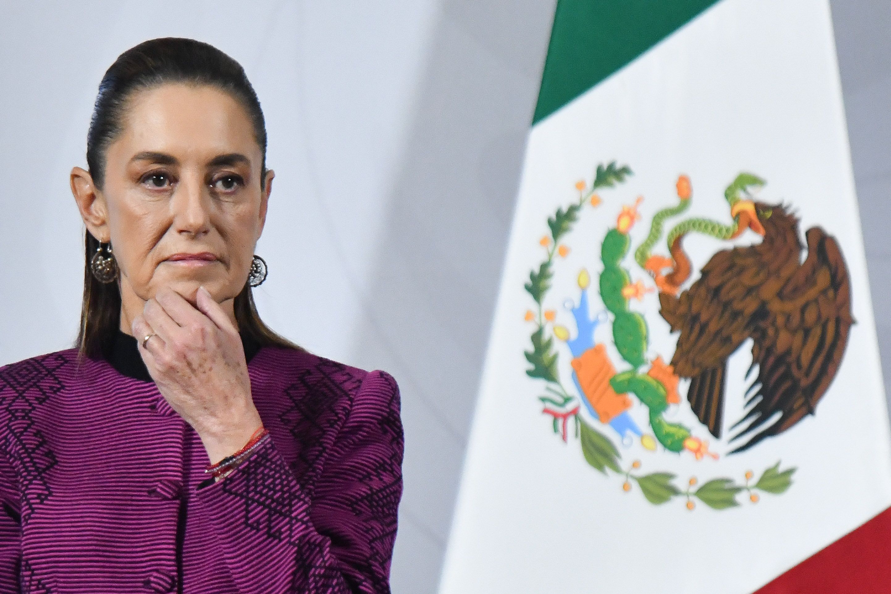 Sheinbaum respalda aumento al salario mínimo