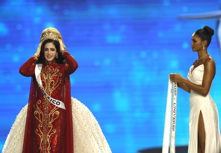 ¡Orgullo mexicano! Fátima Bosch gana Miss Universo