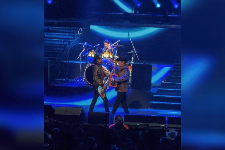 Los Tigres del Norte consienten a GDL 