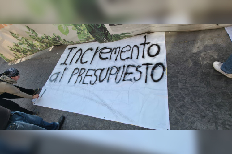 Estudiantes de la UdeG exigen auditoría y transparencia en el presupuesto 2026