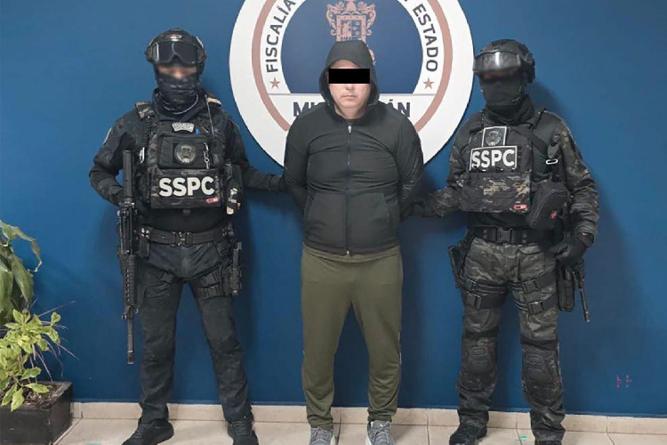 Ingresa a prisión un autor intelectual del asesinato de Carlos Manzo