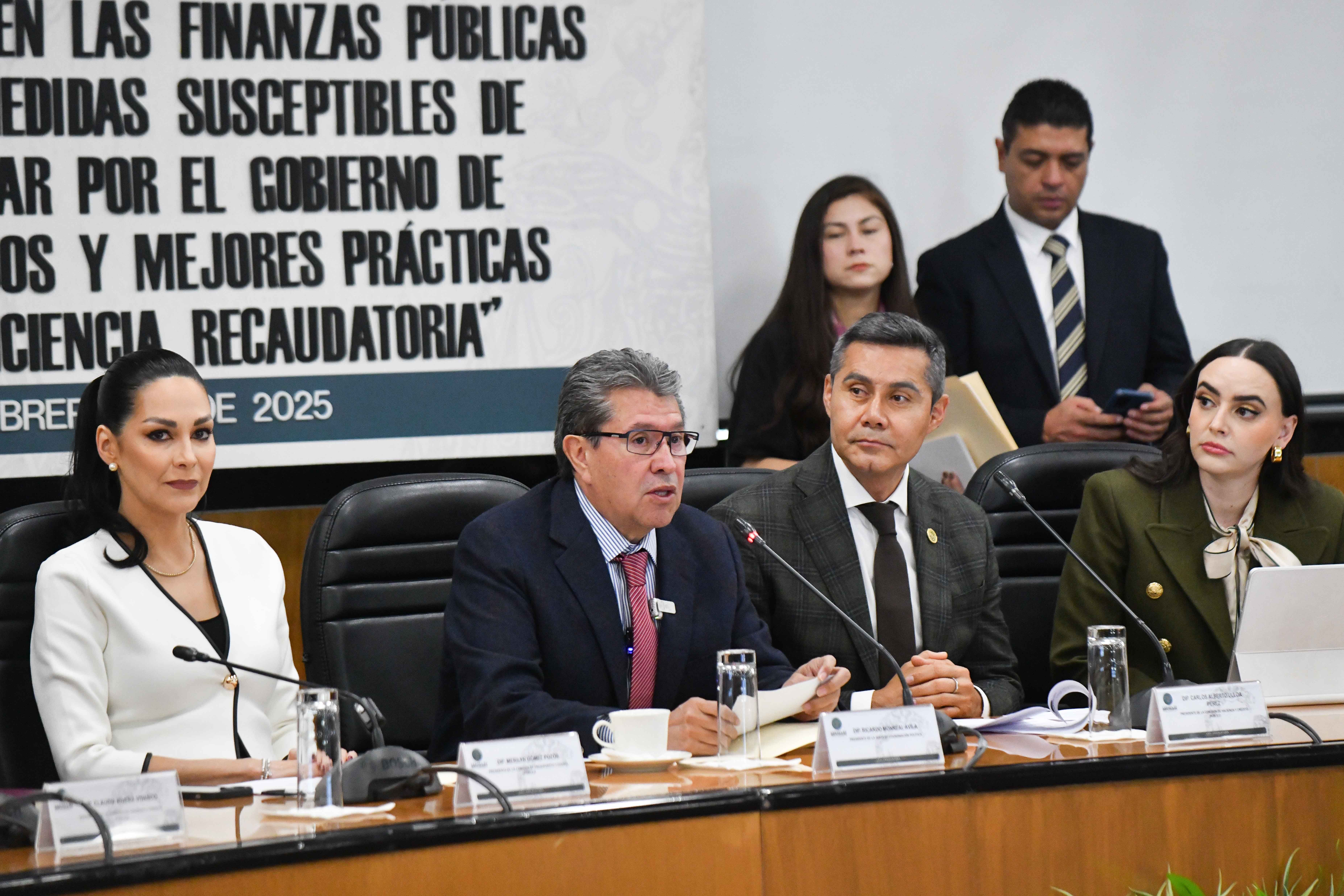 Mary Pozos presume resultados legislativos y defiende presupuesto 2025