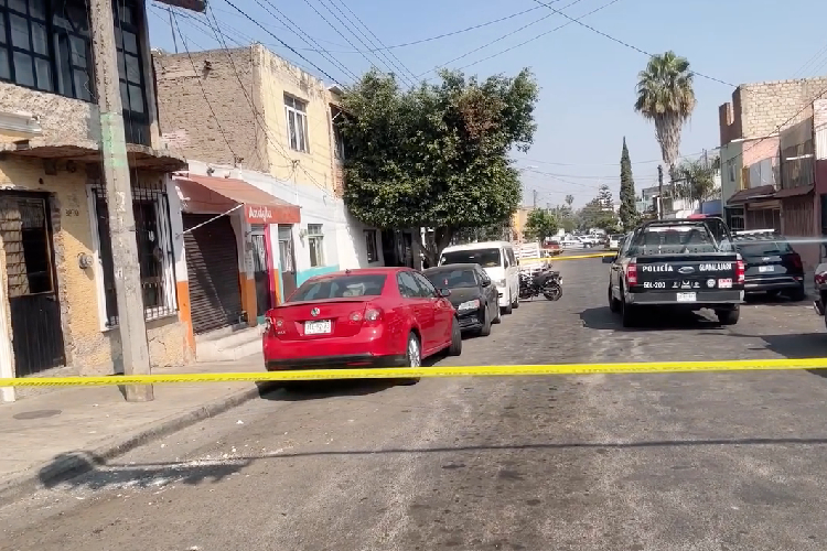 Lo asesinan al salir de su domicilio
