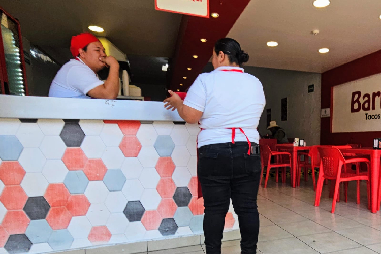 Casi un millón de jaliscienses percibe un salario mínimo o menos por mes