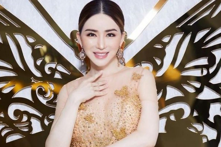 Giran orden de arresto contra Anne Jakkaphong, copropietaria de Miss Universo