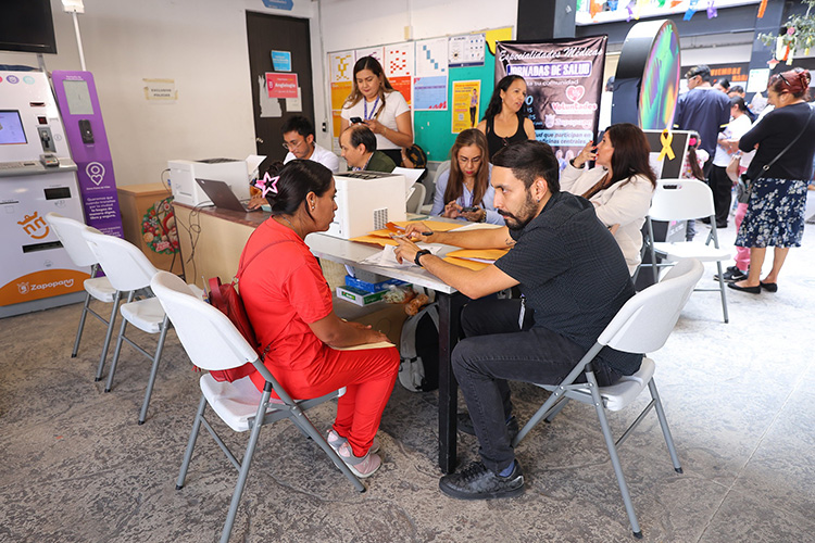 Acercan servicios en colonia Miramar