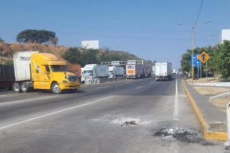 Reabren carreteras federales en Jalisco tras cinco días de bloqueos