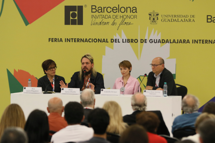 Especialistas advierten ausencia y exceso de poder en el Estado mexicano