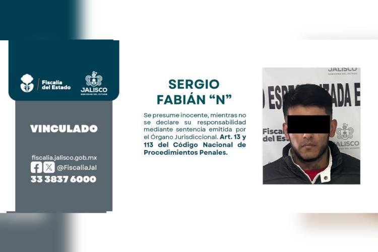 Se queda en prisión por robo de auto