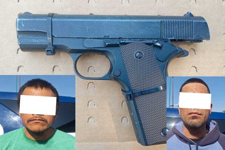 Frustran extorsión a comercio y detienen a dos hombres