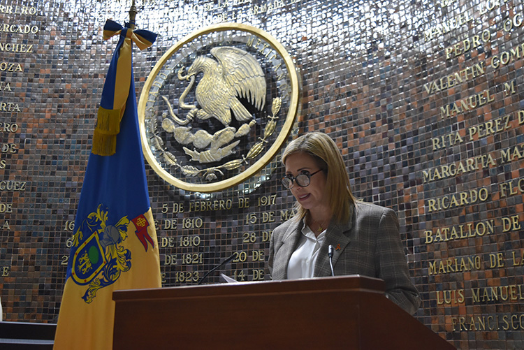 Comparece Loya luego de desaire legislativo