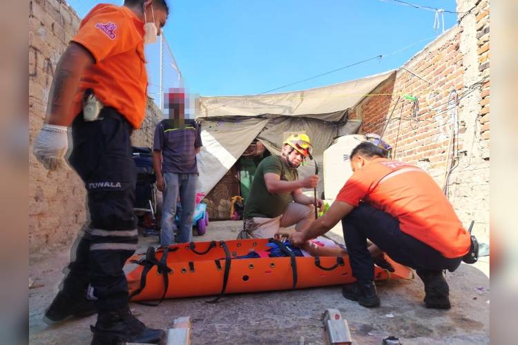 Paramédicos y Bomberos ayudan en el nacimiento de un bebé