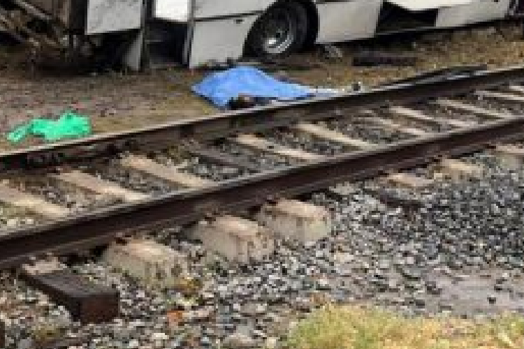 Accidente ferroviario deja cuatro lesionados en El Arenal