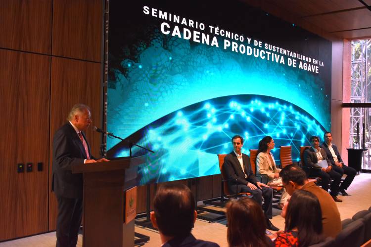 CRT capacita a productores sobre sustentabilidad