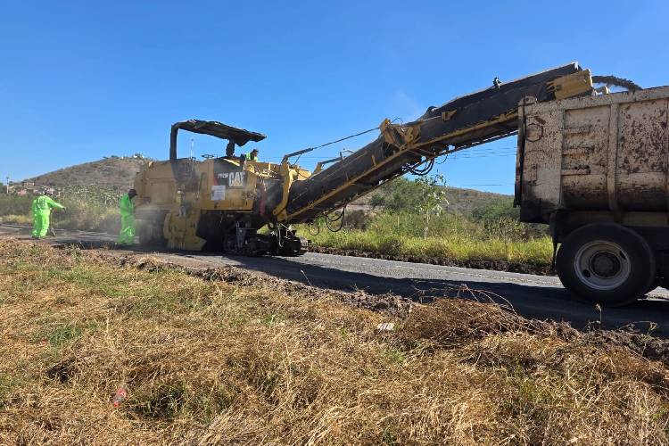 Inician trabajos de conservación en carretera federal 80