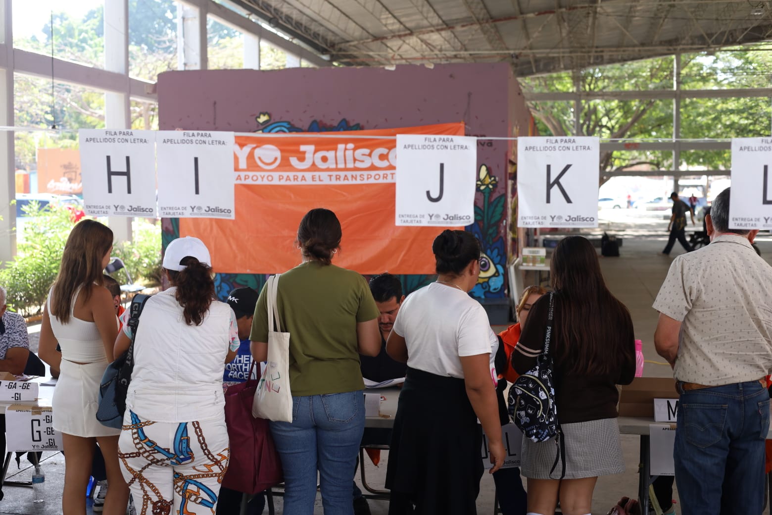 Entregan más de 3 mil tarjetas de transporte gratuito en San Jacinto