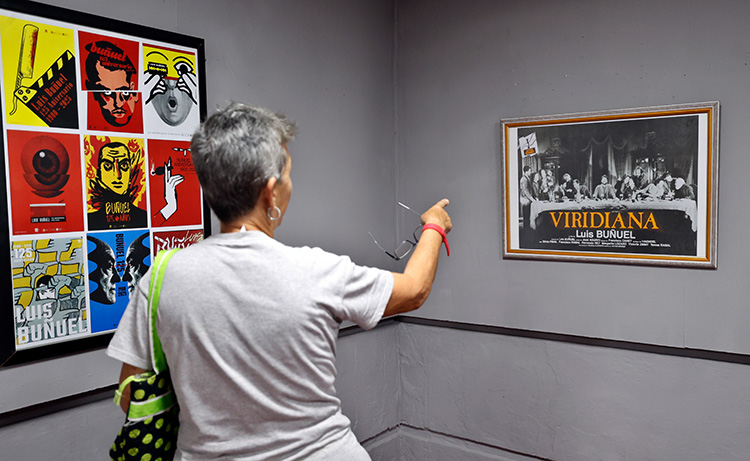 Festival acoge expo de carteles de Buñuel