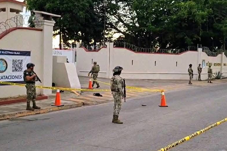 Investigan tiroteo frente a la Zona Naval de Puerto Vallarta