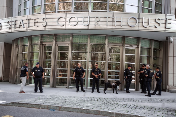 Aplazan sentencia de 'El Mayo' hasta abril próximo