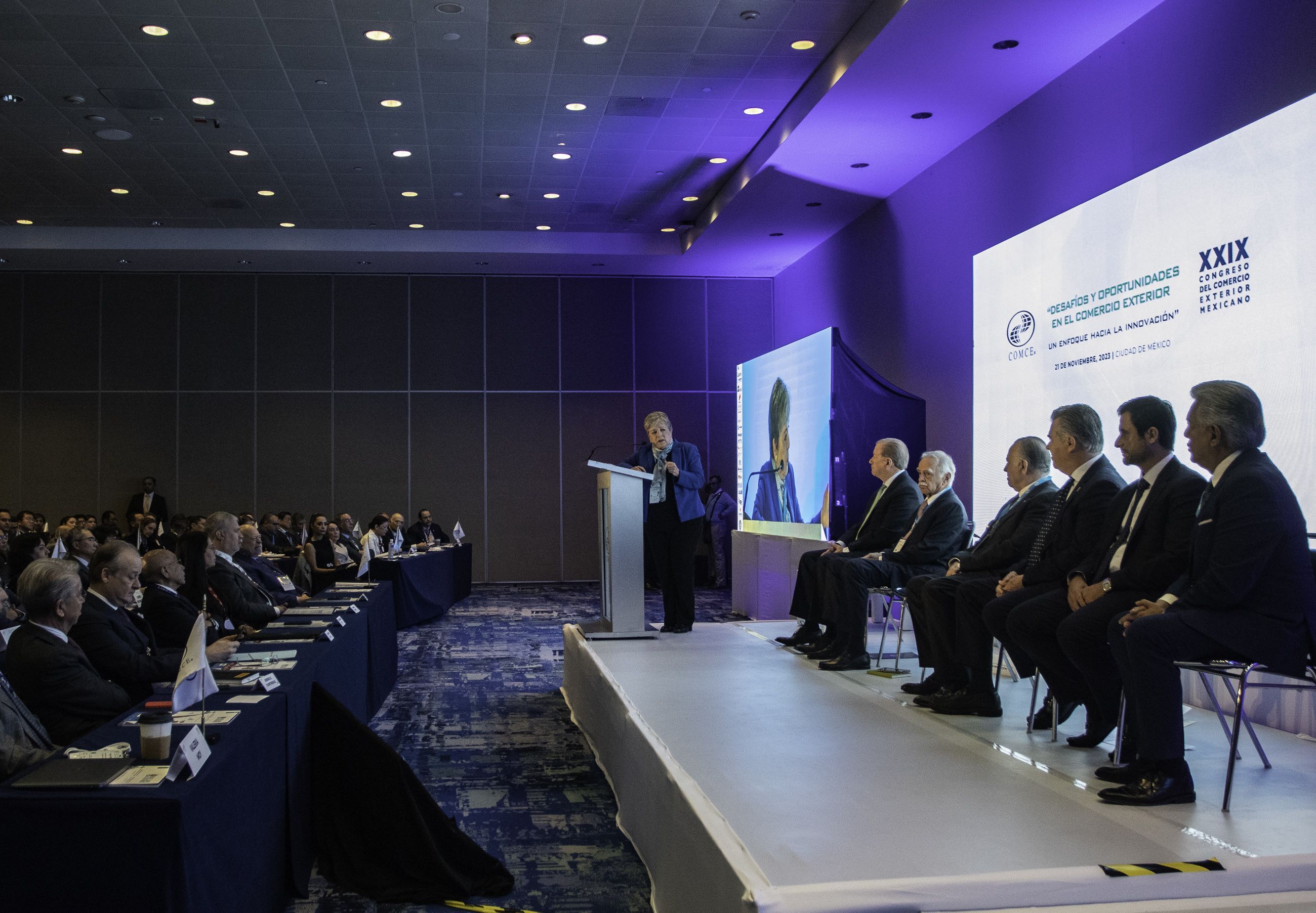 Empresarios ven improbable una salida de Estados Unidos del TMEC, pese a advertencias de Trump