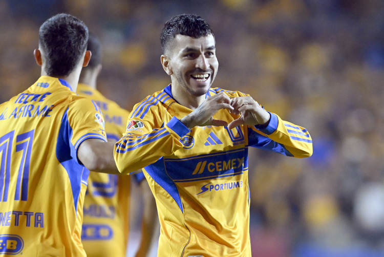 El campeón mundial Ángel Correa da triunfo a Tigres ante Toluca 