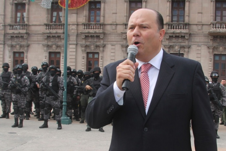 Ordenan juicio por lavado de dinero al exgobernador César Duarte