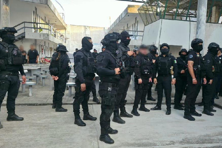 Realizar revisión sorpresa en penal de Vallarta; cambian mandos