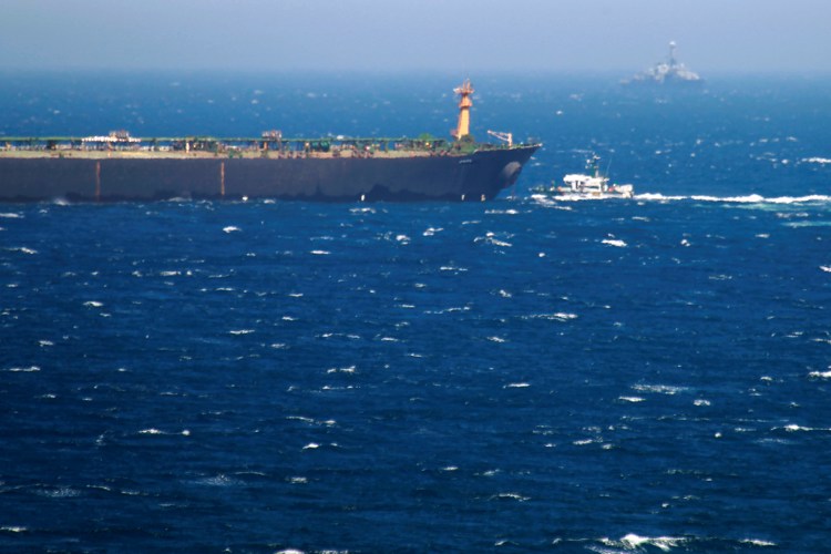 Esttados Unidos busca interceptar un tercer petrolero cerca de Venezuela