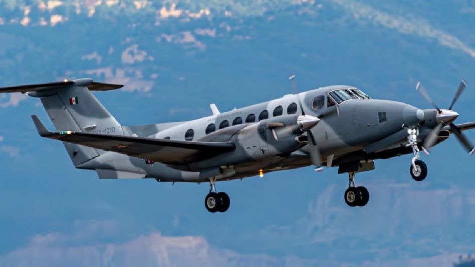 Asciende a cinco los muertos por desplome de avión de Marina en Texas