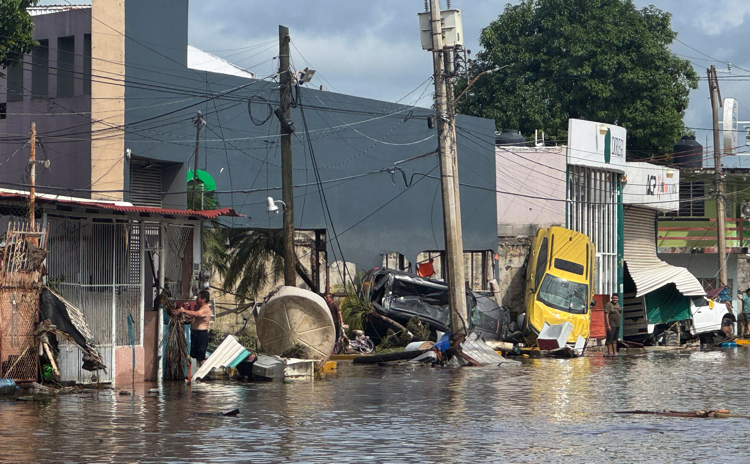 Continúa desastre en Veracruz dos meses después de las inundaciones