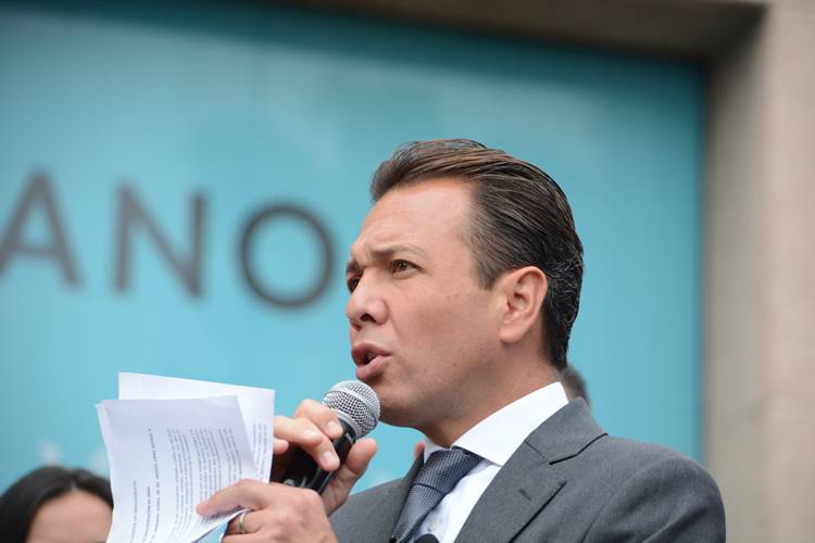 Tarifa del TP quedará en 11 pesos para el usuario si paga con tarjeta: Lemus