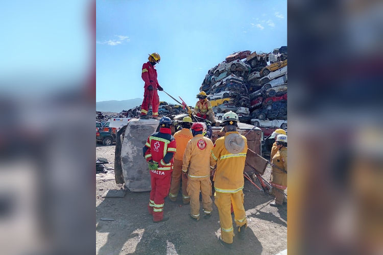 Capacitan a personal de emergencias en rescates 