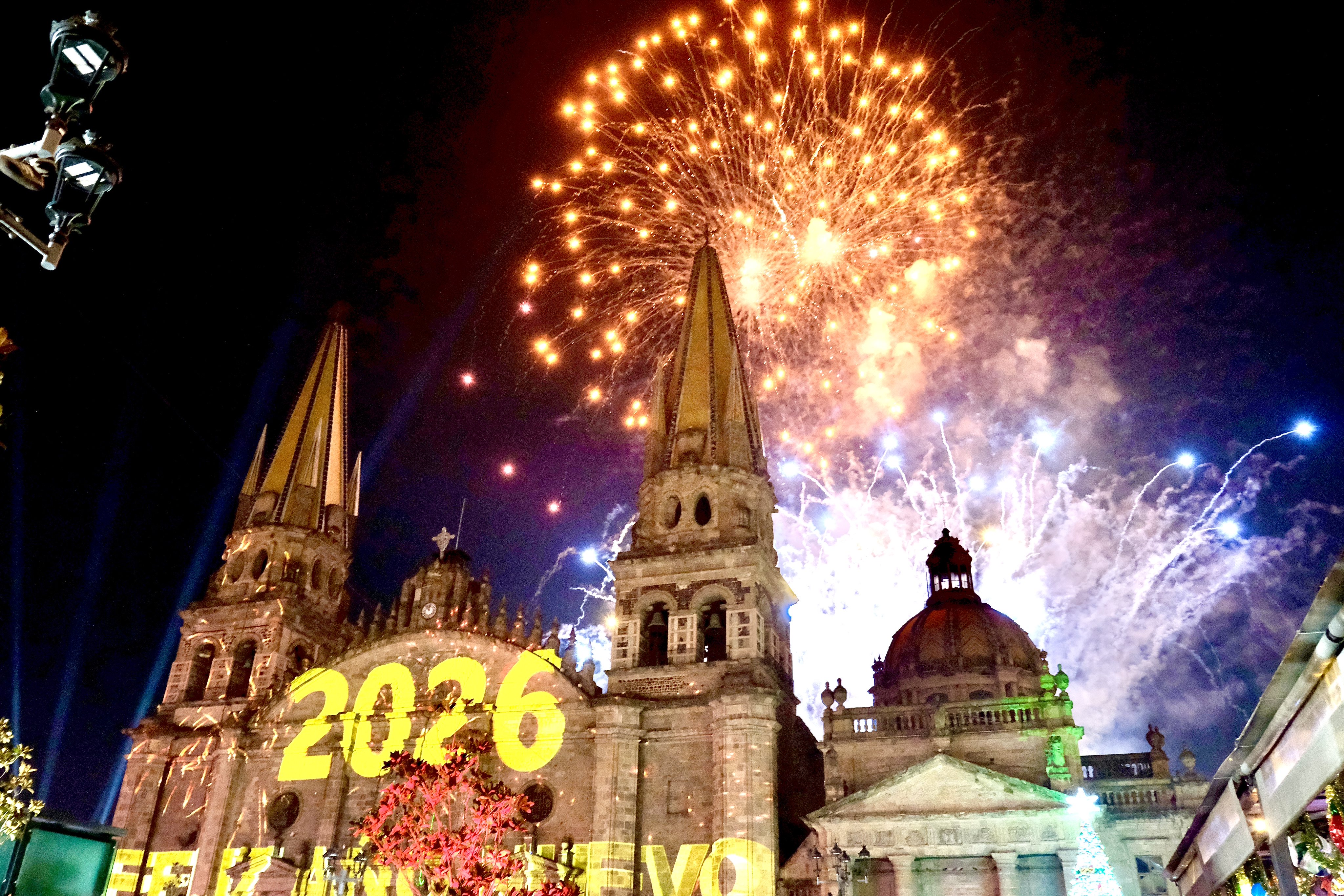 Celebra Gobierno de Jalisco la llegada del Año Nuevo con espectáculos gratuitos en Puerto Vallarta y Guadalajara