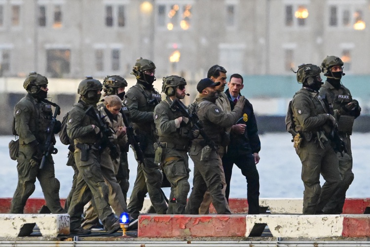 La caída de Maduro no significa el fin del régimen, advierte periodista venezolano