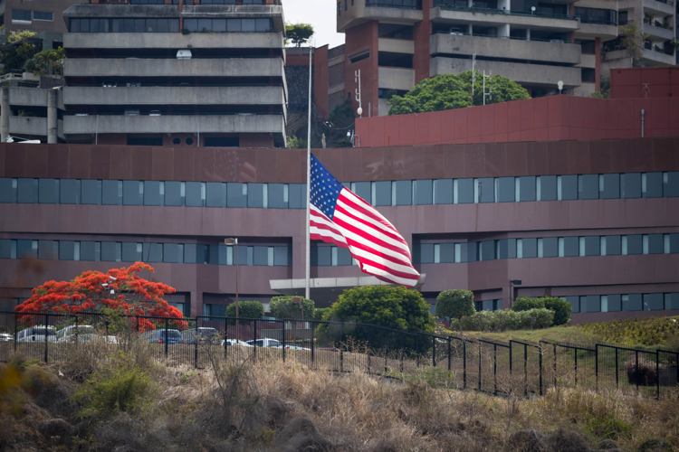 Estados Unidos prepara reapertura de embajada en Caracas