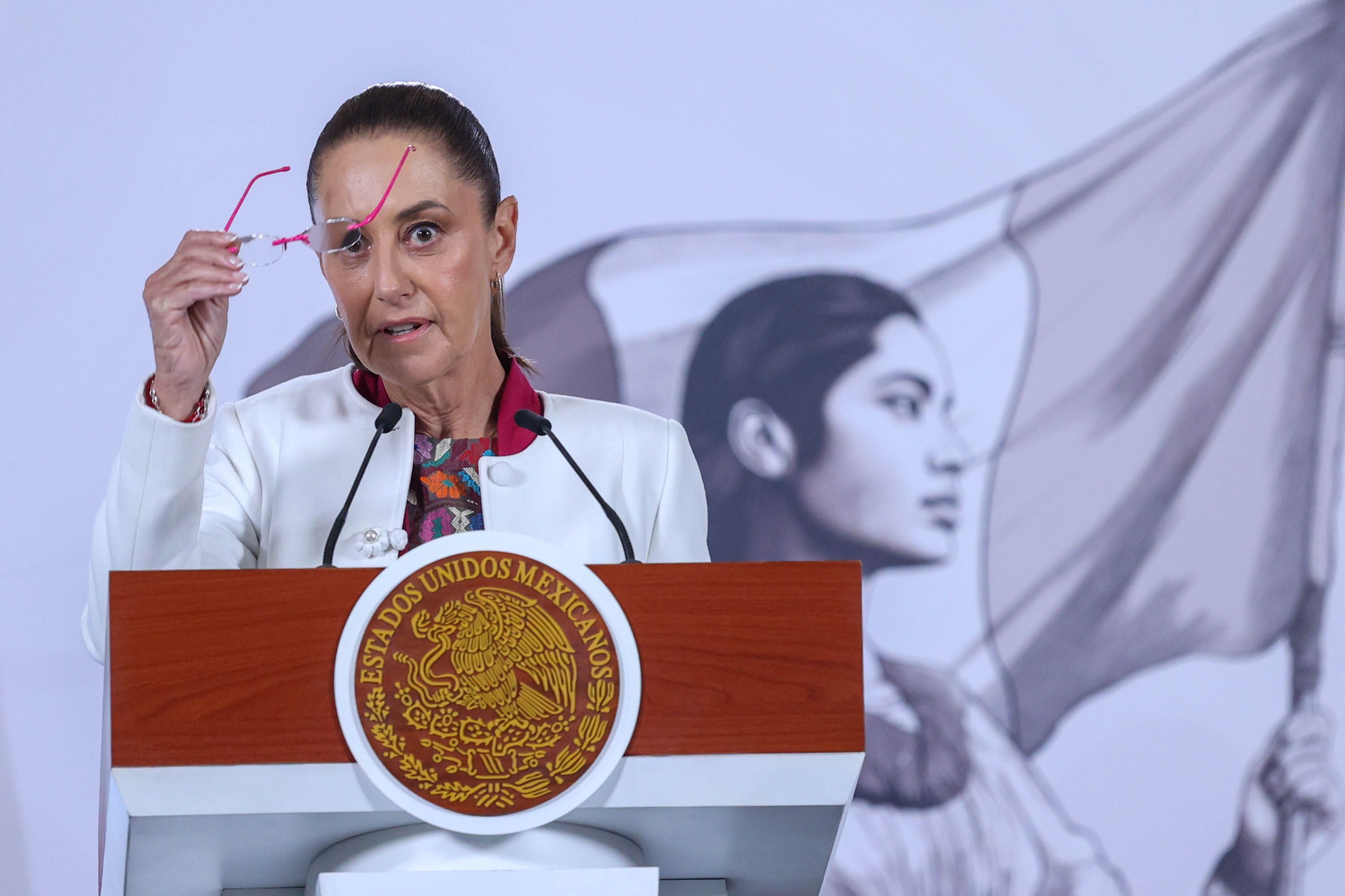 Sheinbaum condena detención de Nicolás Maduro por Estados Unidos