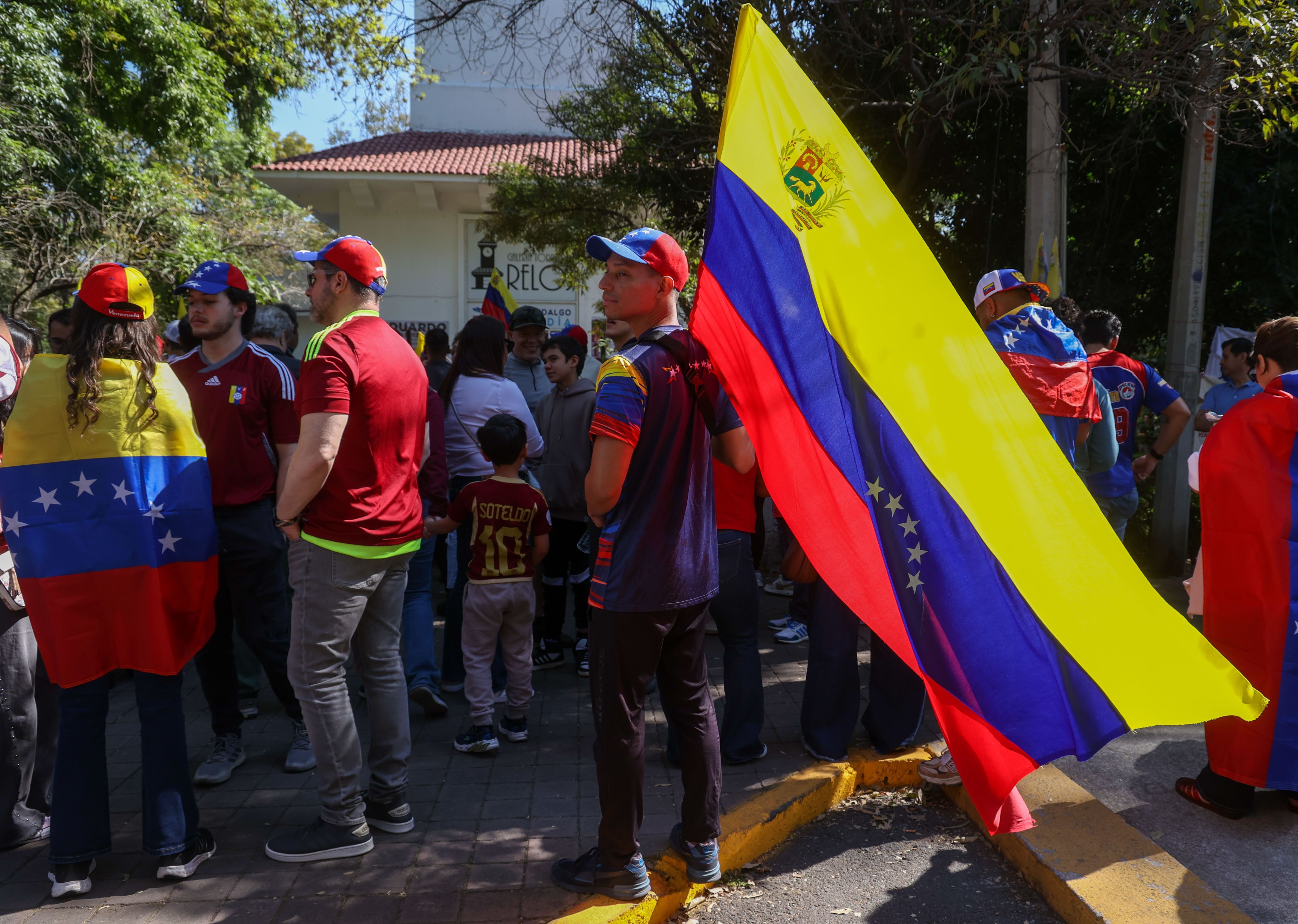 Captura de Maduro no acaba con el chavismo, advierte Luis Carlos Díaz