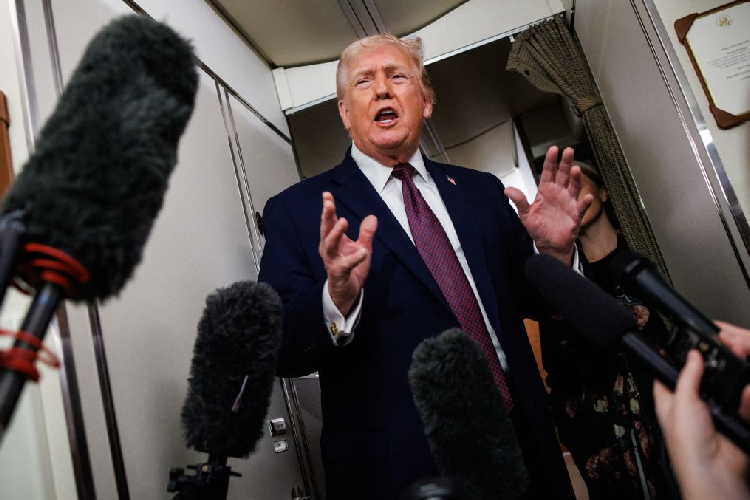 Trump amenaza con intervención militar en Irán