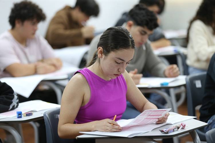 UdeG admite a 17 mil alumnos en calendario 2026-A