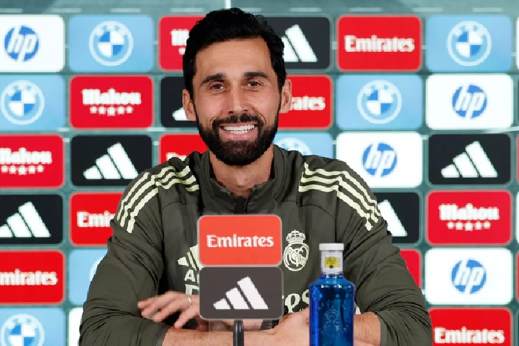 Álvaro Arbeloa asume como nuevo entrenador del Real Madrid
