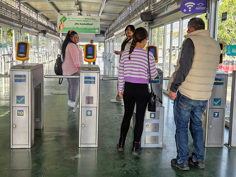 Inflación y transporte presionan a jaliscienses