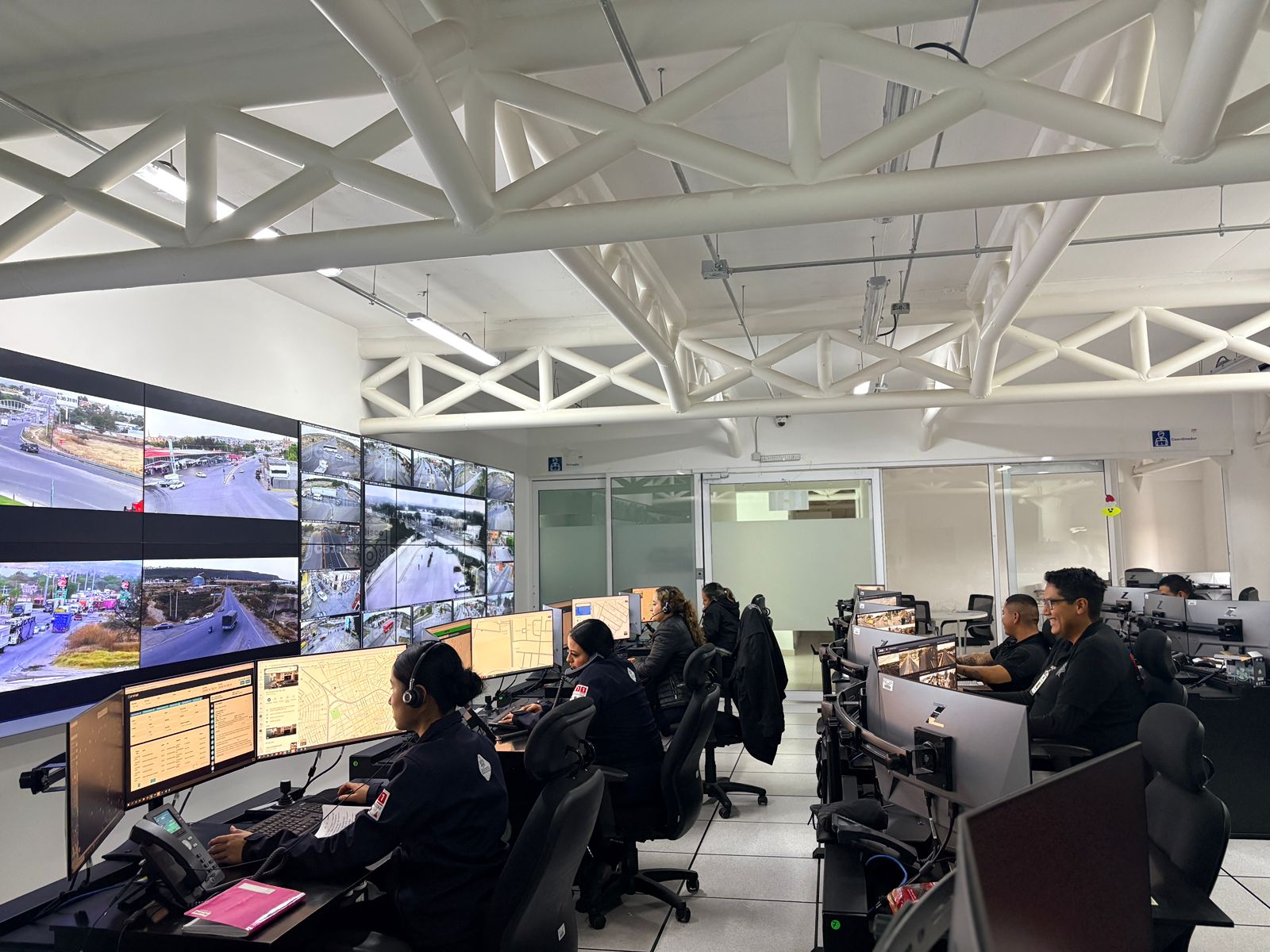 C5 Escudo Jalisco al servicio de la comunidad